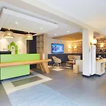 Campanile Le Mans -