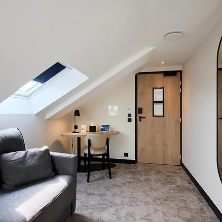 Hotel Campanile Le Mans - 3*