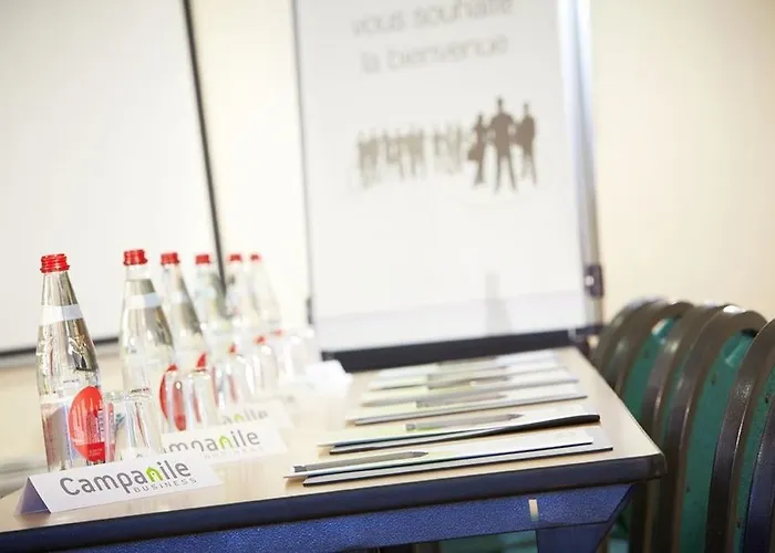 Campanile Le Mans - 3* ארנג'