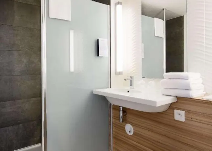 Campanile Le Mans - מלון ארנג'